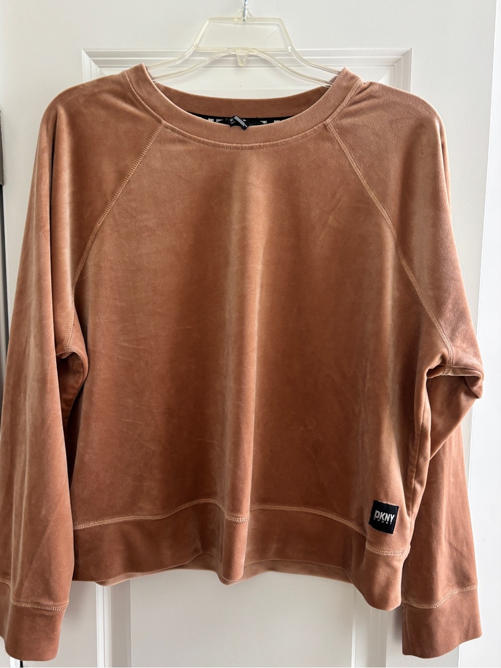 DKNY Velour Crewneck Sweatshirt in Camel Brown XL